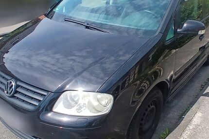 VW Touran 218.000 km 1.600 &euro; Castrop-Rauxel 44581
