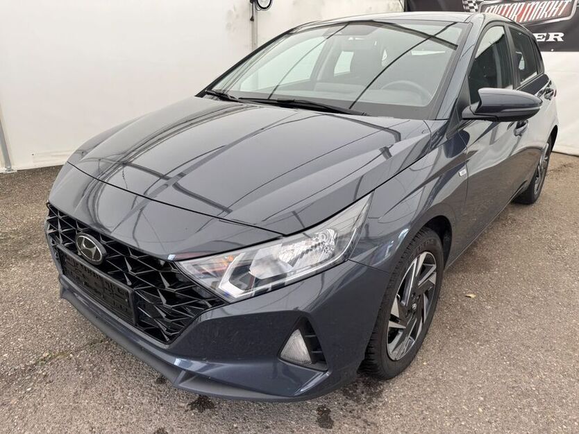 i20