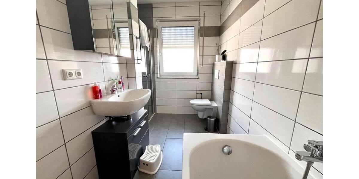 Etagenwohnung Mallersdorf-Pfaffenberg Pfaffenberg - 3 Zimmer, 80 m&sup2;, 850&euro; | Angebot:26416447