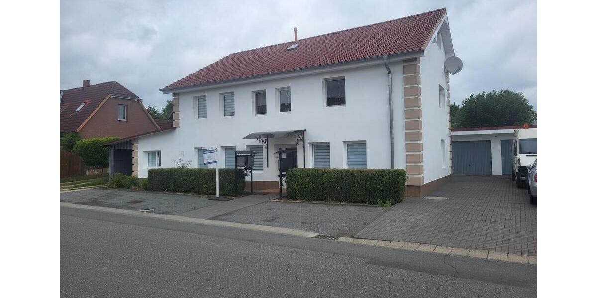 Mehrfamilienhaus, Wohnhaus Stockelsdorf - 10 Zimmer, 220 m&sup2;, 390.000&euro; | Angebot:26061691