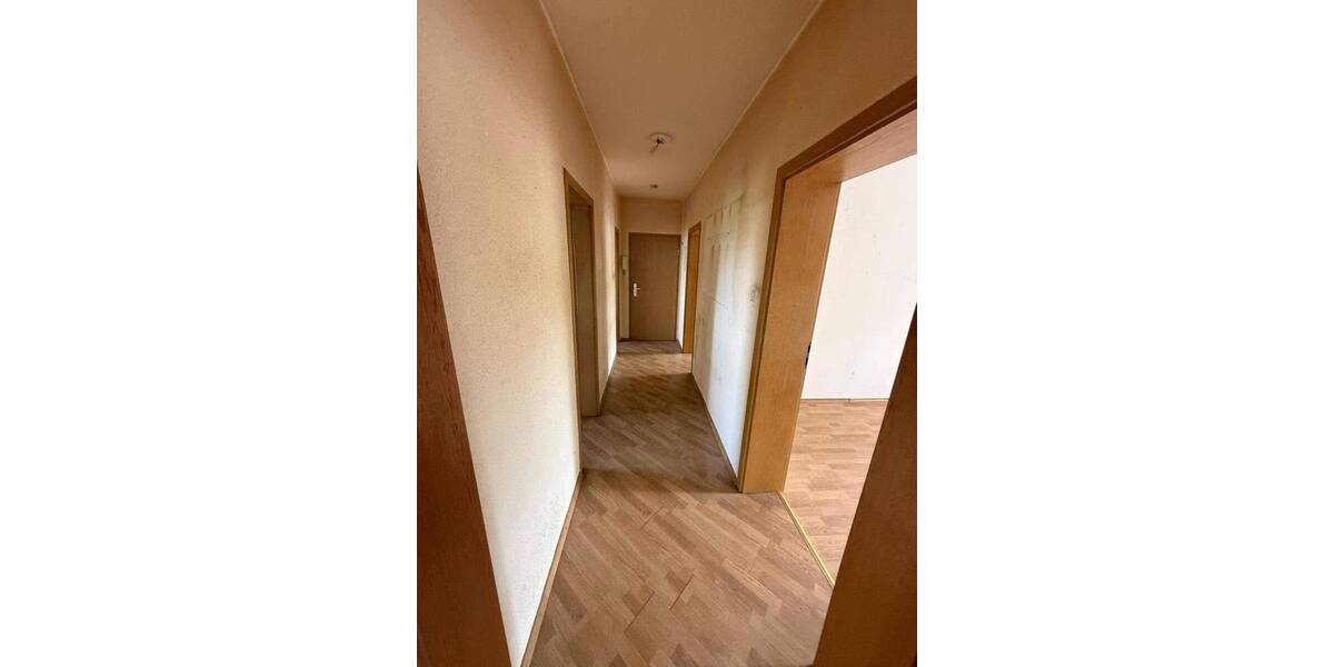Etagenwohnung Schkopau - 4 Zimmer, 71 m&sup2;, 120.000&euro; | Angebot:26886431