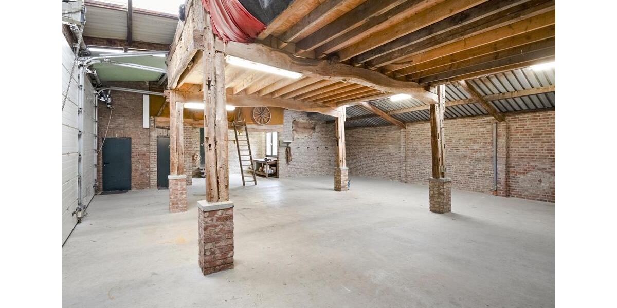 Einfamilienhaus Gangelt - 6 Zimmer, 220 m&sup2;, 2.400&euro; | Angebot:25160824