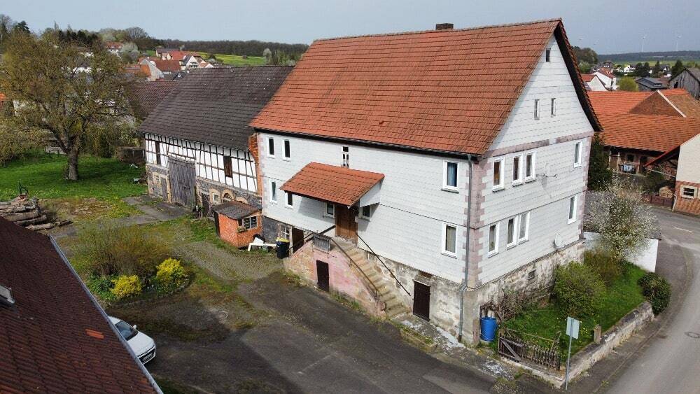 Mehrfamilienhaus, Wohnhaus Alsfeld Schwabenrod - 6 Zimmer, 285 m&sup2;, 95.000&euro; | Angebot:25737773