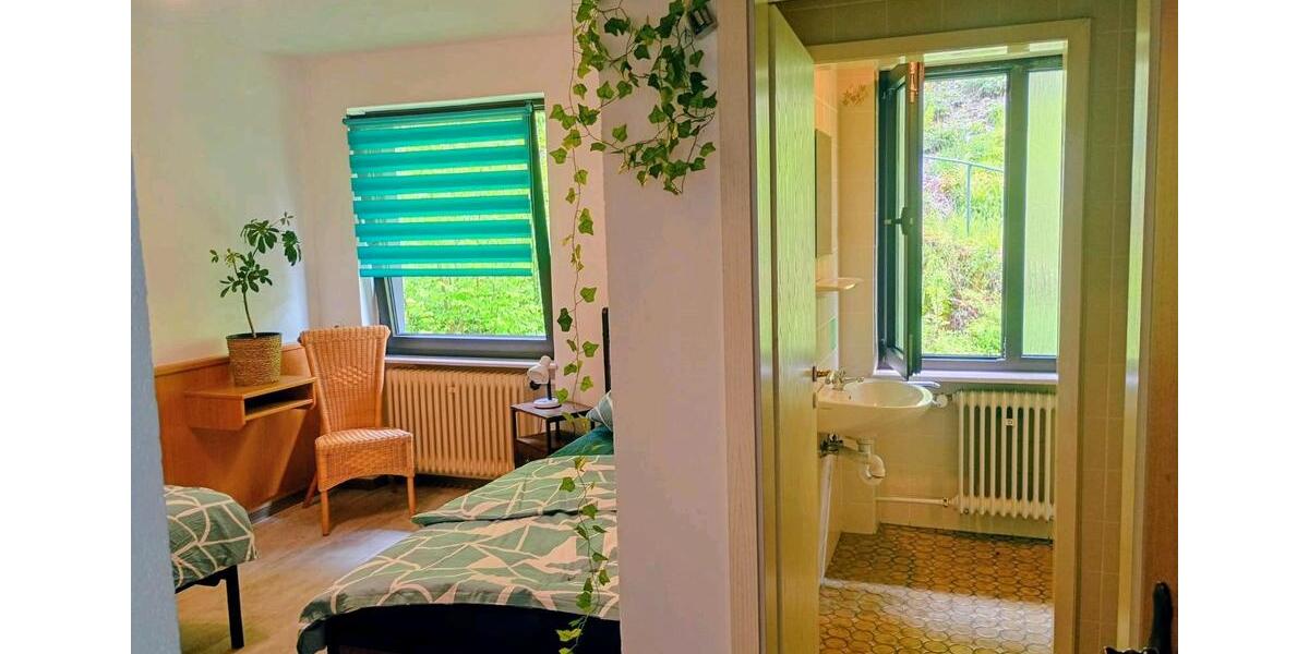 Wohnen auf Zeit Frankfurt am Main Bockenheim - 7 Zimmer, 200 m&sup2;, 17&euro; | Angebot:26671343