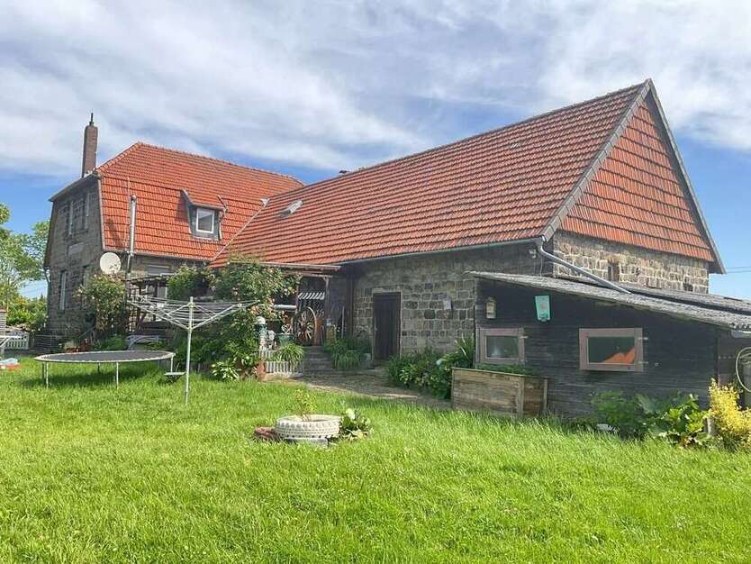 Haus zum Kaufen in Rehburg-Loccum 189.000 € 250 m²