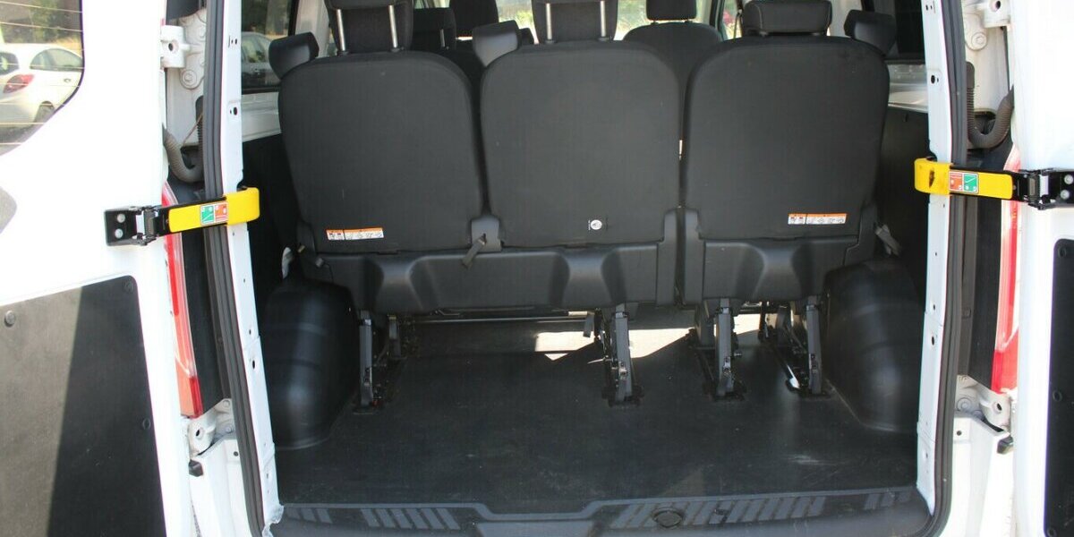 Ford Tourneo Custom 320 L1H1 VA - 8-Sitzer - 224.945 km 9.980 &euro; Euskirchen 53881