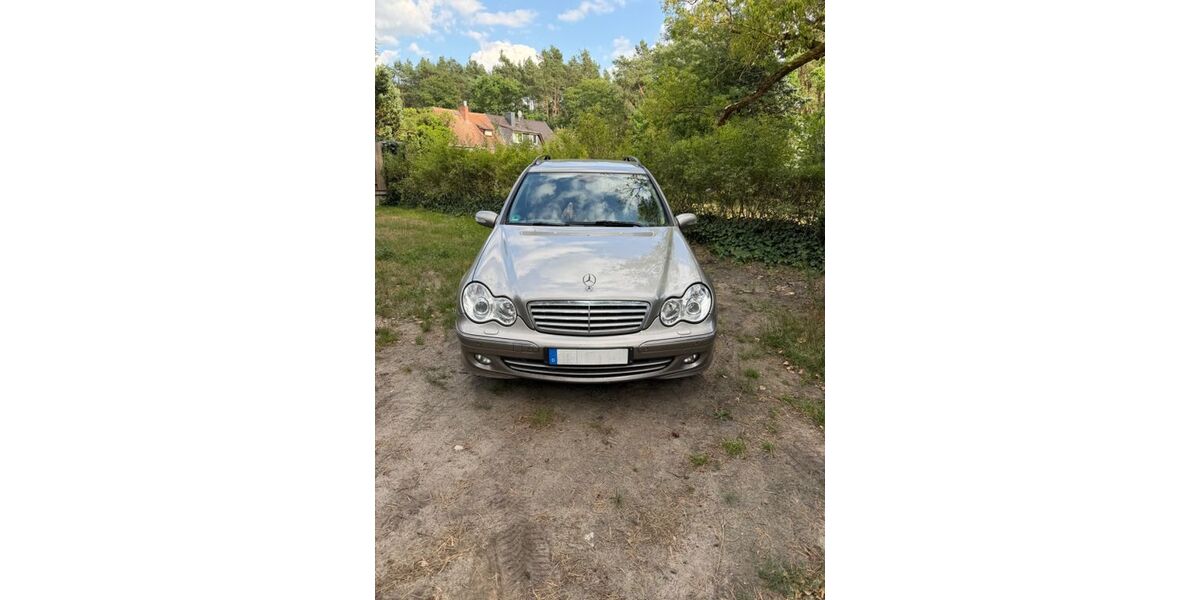 Mercedes-Benz C 230 264.757 km 2.500 &euro; Am Mellensee 15838
