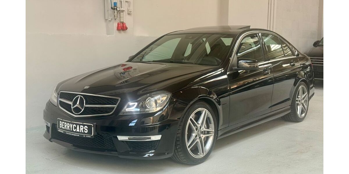 Mercedes-Benz C 63 AMG 29.400 km 49.990 &euro; Gärtringen 71116