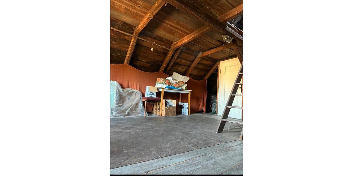 Einfamilienhaus Hohenstein-Ernstthal Ernstthal - 9 Zimmer, 140 m&sup2;, 79.000&euro; | Angebot:24615172