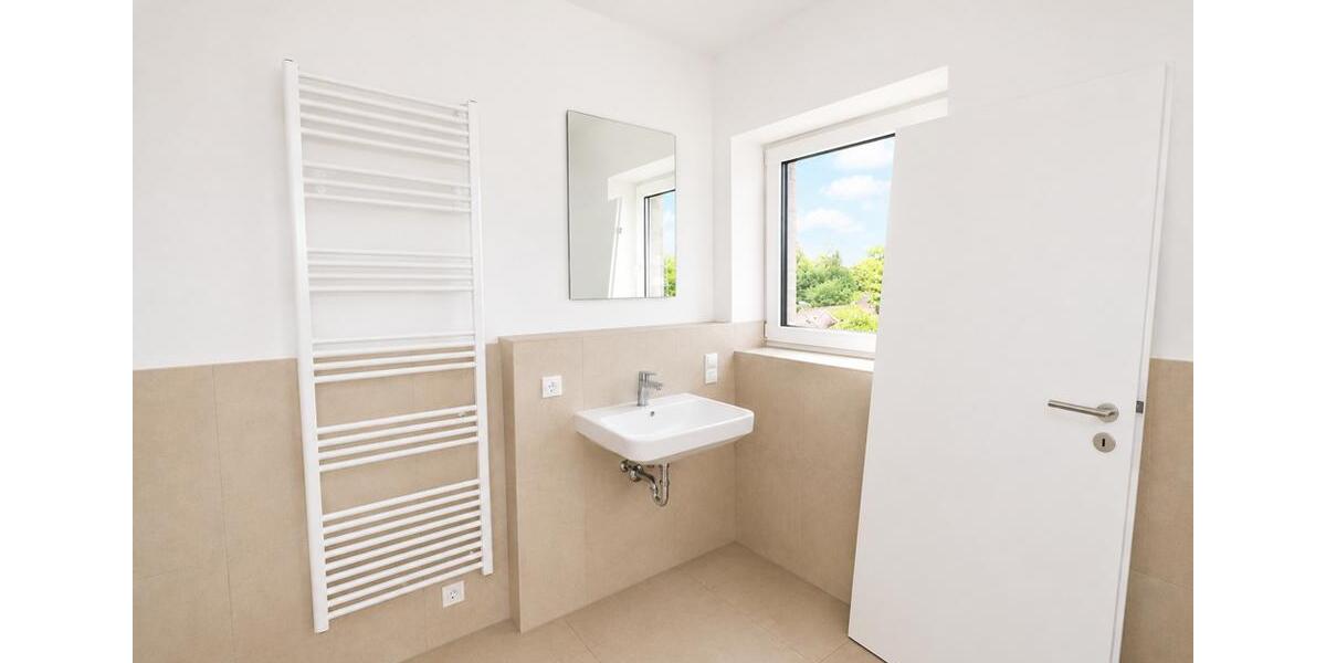 Dachgeschoßwohnung Schortens - 2 Zimmer, 74 m&sup2;, 890&euro; | Angebot:26588412