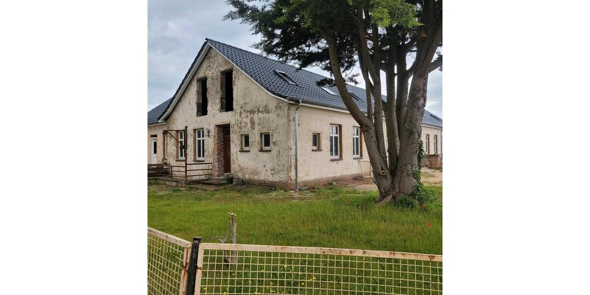Reihenhaus Klötze - 4 Zimmer, 157 m&sup2;, 80.000&euro; | Angebot:26821679