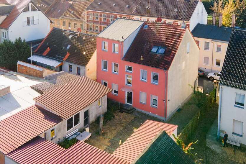 Haus zum Kaufen in Luckenwalde 349.000 € 246.81 m²