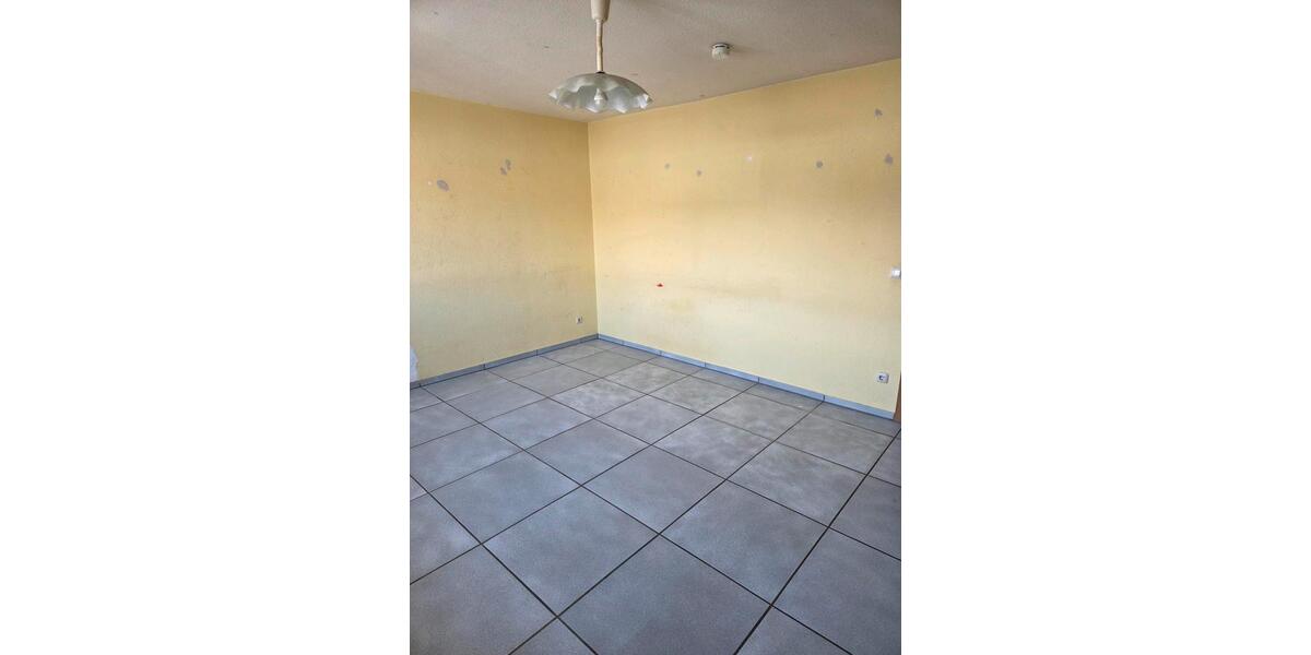Etagenwohnung Rötz - 2 Zimmer, 63 m&sup2;, 555&euro; | Angebot:25992228