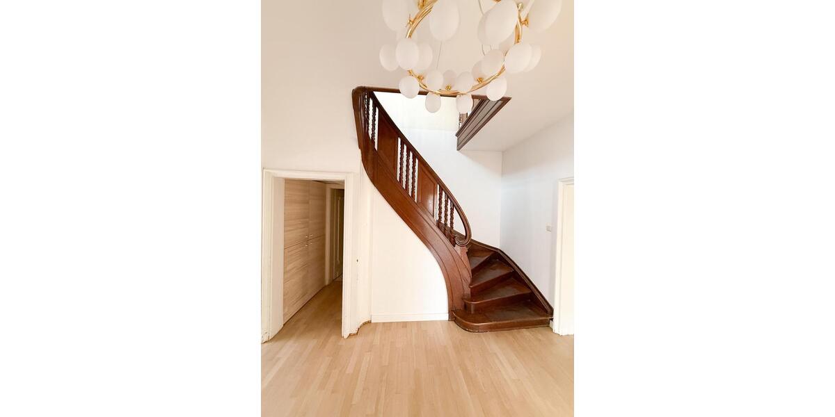 Villa Nordhausen - 10 Zimmer, 230 m&sup2;, 448.000&euro; | Angebot:26819036