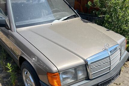 Mercedes-Benz 190 178.000 km 2.200 &euro; Schallodenbach 67701