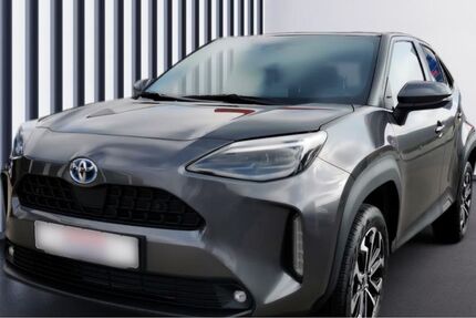 Toyota Yaris Cross 3.574 km 25.950 € Nittendorf 93152