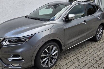 Nissan Qashqai 84.050 km 15.890 &euro; Zwickau 08064