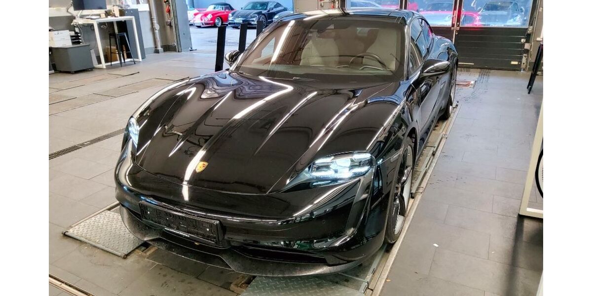 Porsche Taycan 46.000 km 64.990 &euro; Hannover 30453