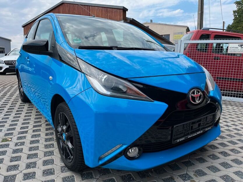Aygo (X)