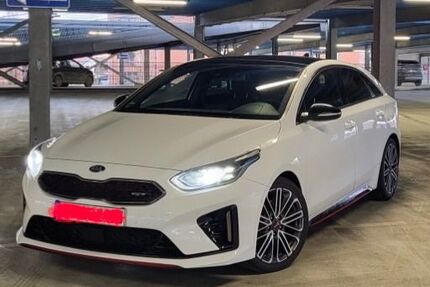 Kia pro ceed / ProCeed 96.000 km 19.900 &euro; Hamburg 21149