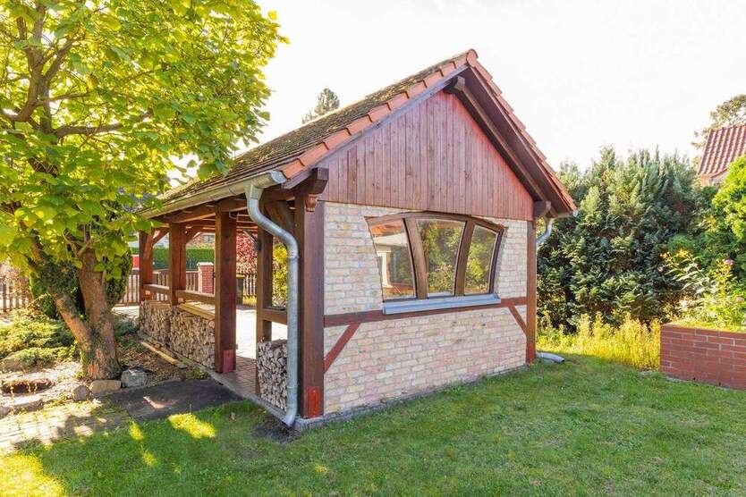 Seenah! Einfamilienhaus in Müggelheim - Mit Einbauküche, Fußbodenheizung, Carport, Nebengebäude usw. 4 zimmer