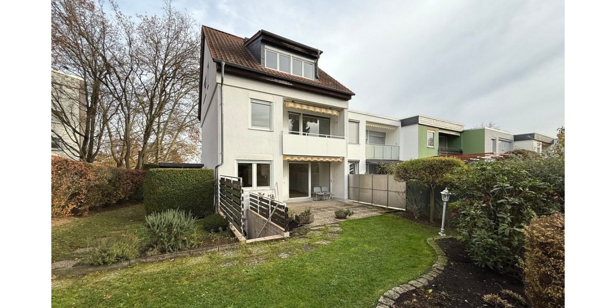 Schwalbach: Reihenendhaus mit viel Platz und großem Garten für Ihre Familie - Reihenendhaus Schwalbach | Angebot:27108464