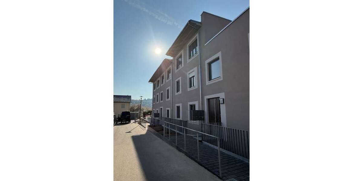 Etagenwohnung Pfinztal Söllingen - 3.5 Zimmer, 133 m&sup2;, 1.592&euro; | Angebot:23109811