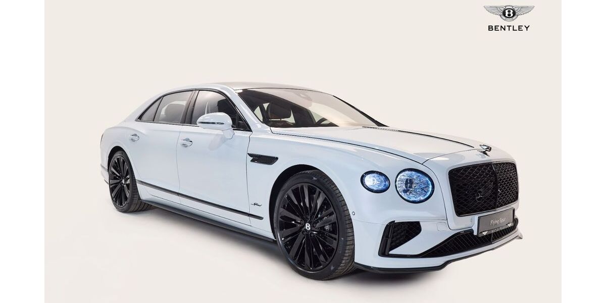 Bentley Flying Spur 1.500 km 315.650 &euro; Ořech 