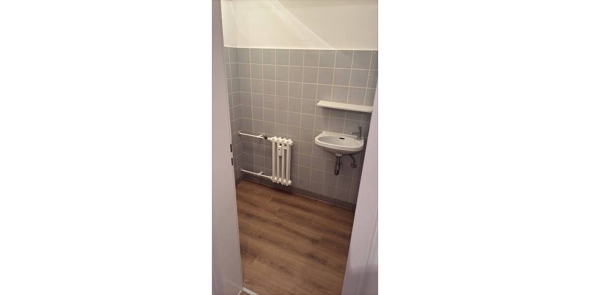 Etagenwohnung Wiesbaden Klarenthal - 3 Zimmer, 106 m&sup2;, 1.195&euro; | Angebot:26695557