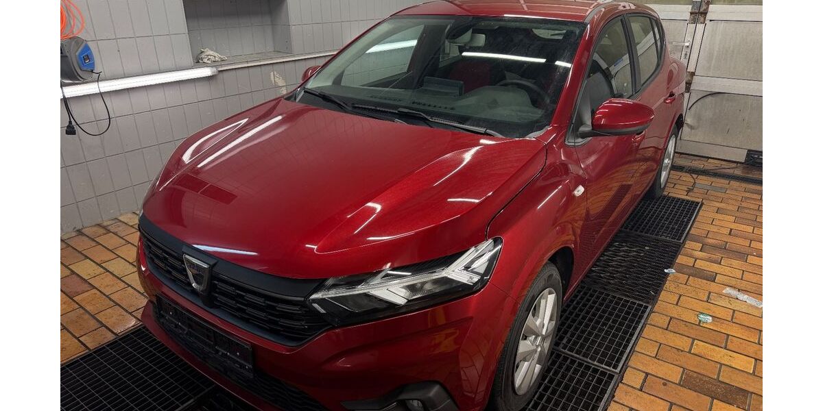 Dacia Sandero 18.800 km 14.900 &euro; Nürtingen bei Stuttgart 72622