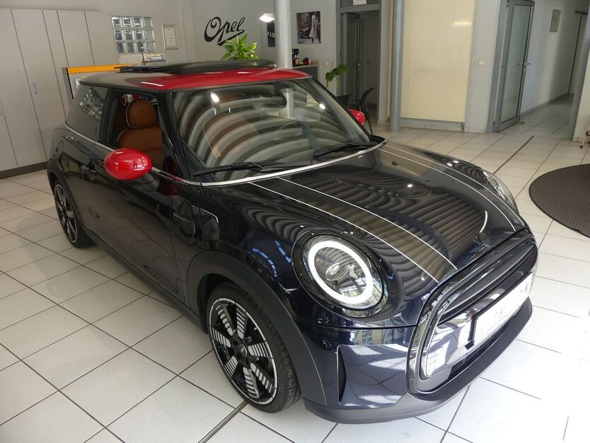 Mini Cooper 28.818 km 25.390 € Ebersberg 85560