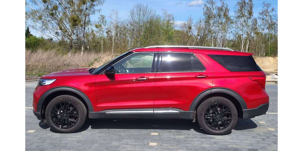Ford Explorer 99.942 km 38.990 &euro; Berlin 13591
