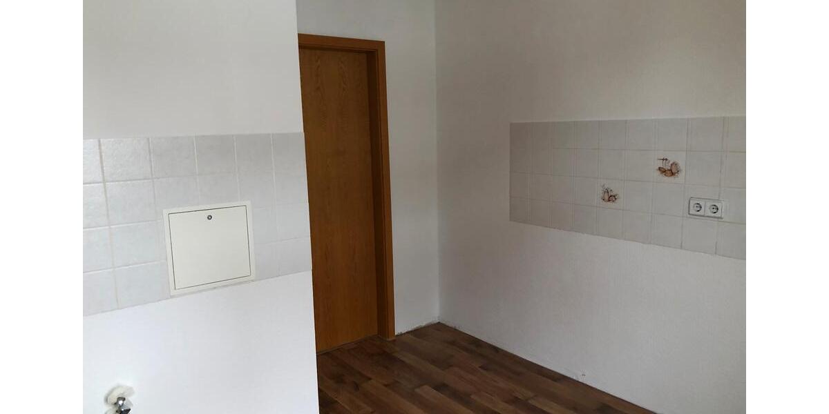 Etagenwohnung Werdau - 3.5 Zimmer, 90 m&sup2;, 495&euro; | Angebot:26252666