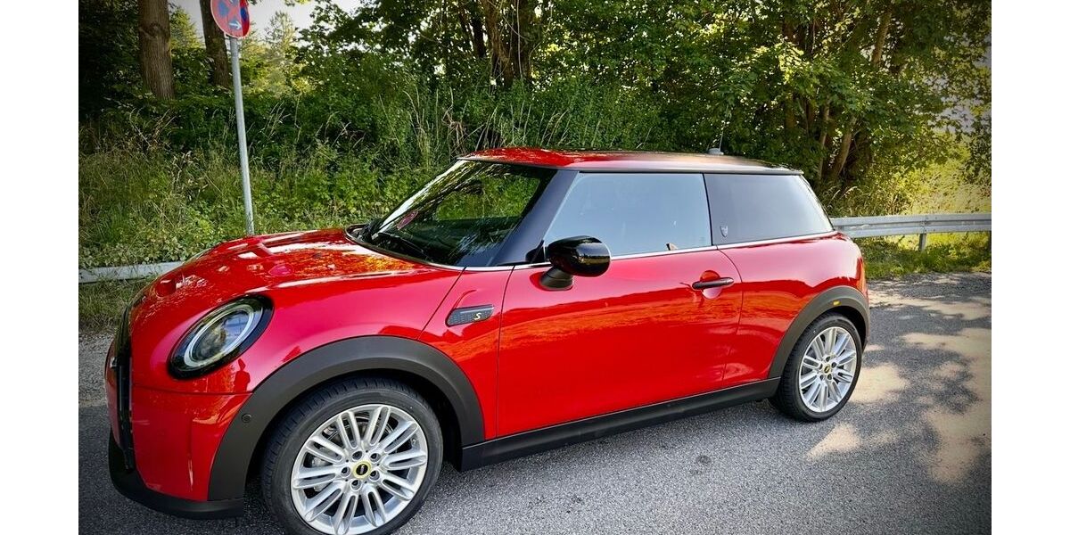 Mini Cooper SE 22.000 km 19.800 &euro; Weilheim 82362