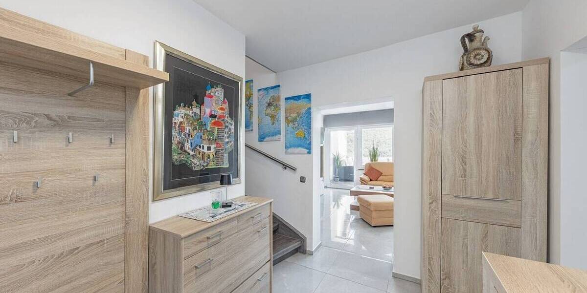 Reihenmittelhaus Gevelsberg - 6 Zimmer, 135 m&sup2;, 469.000&euro; | Angebot:25675602