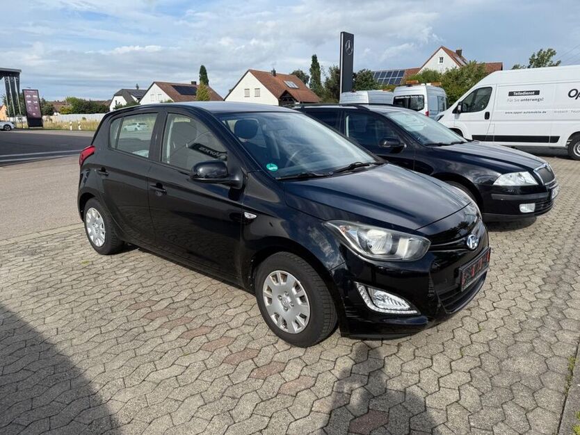 i20