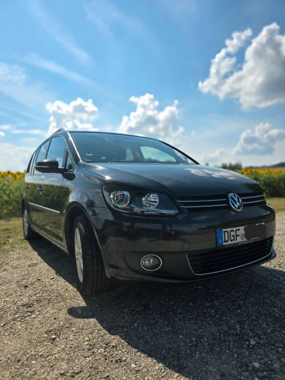 VW Touran 112.000 km 10.783 € Moosthenning 84164
