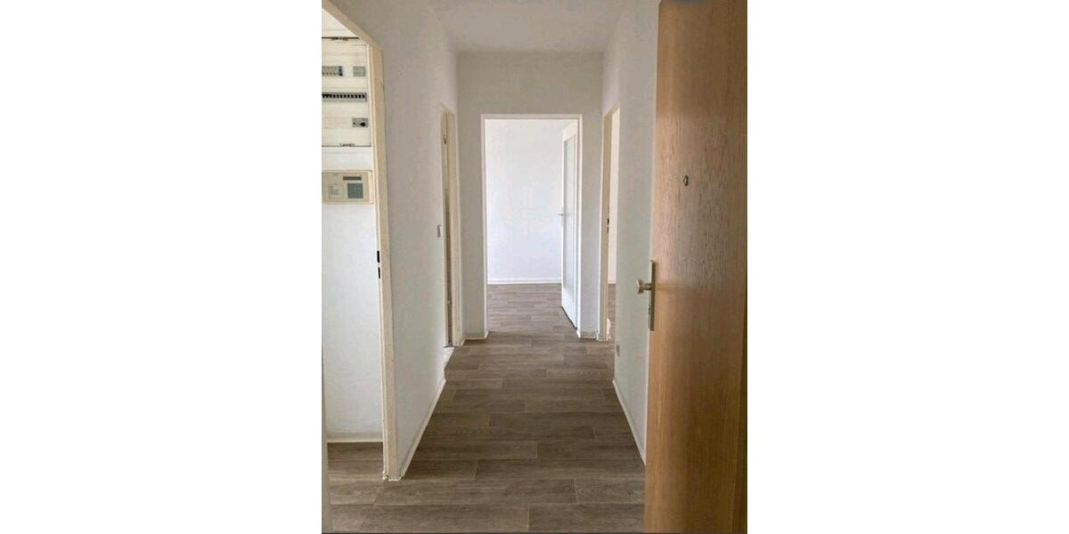 Etagenwohnung Hermsdorf - 6 Zimmer, 120 m&sup2;, 1.010&euro; | Angebot:26030078
