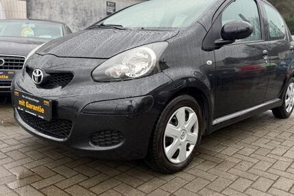 Toyota Aygo (X) 78.000 km 5.199 &euro; Bonn 53179
