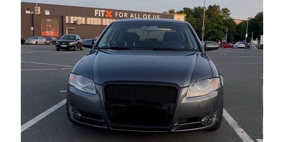 Audi A4 270.000 km 5.100 &euro; Paderborn 33100