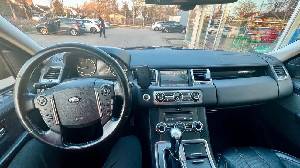 Land Rover Range Rover Sport 216.000 km 13.500 € München 80689