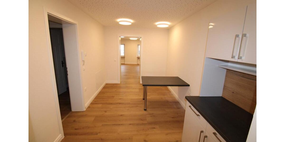 Etagenwohnung Velden - 3 Zimmer, 95 m&sup2;, 1.090&euro; | Angebot:26423258