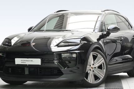 Porsche Macan 9.900 km 102.700 € Wuppertal 42279