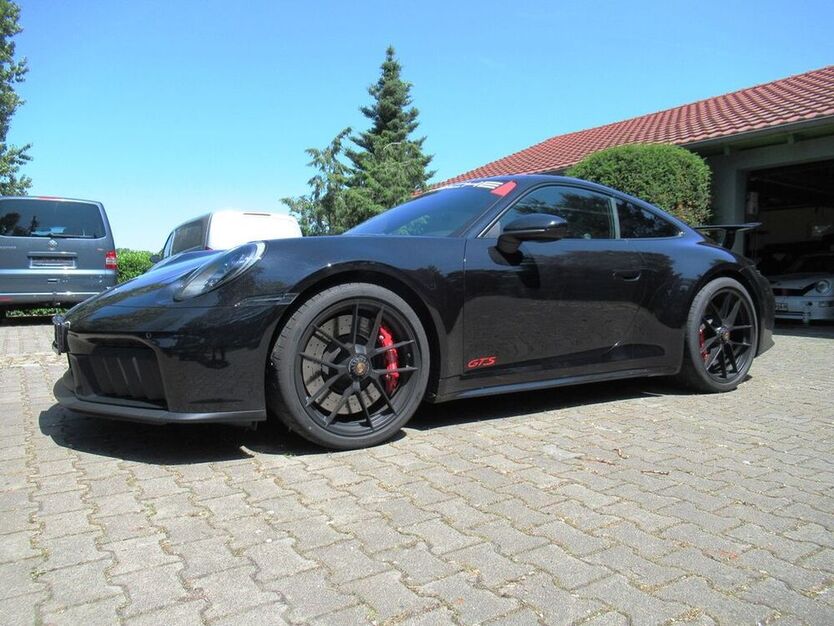 992