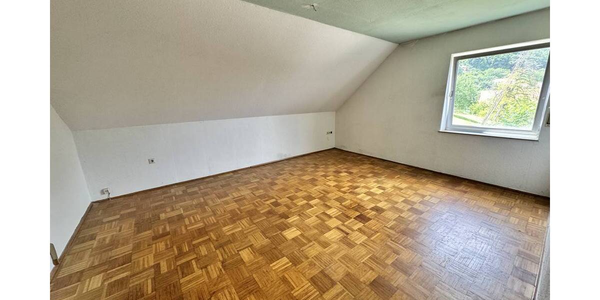 Einfamilienhaus Weißenburg Kehl - 7 Zimmer, 130 m&sup2;, 198.000&euro; | Angebot:25731384