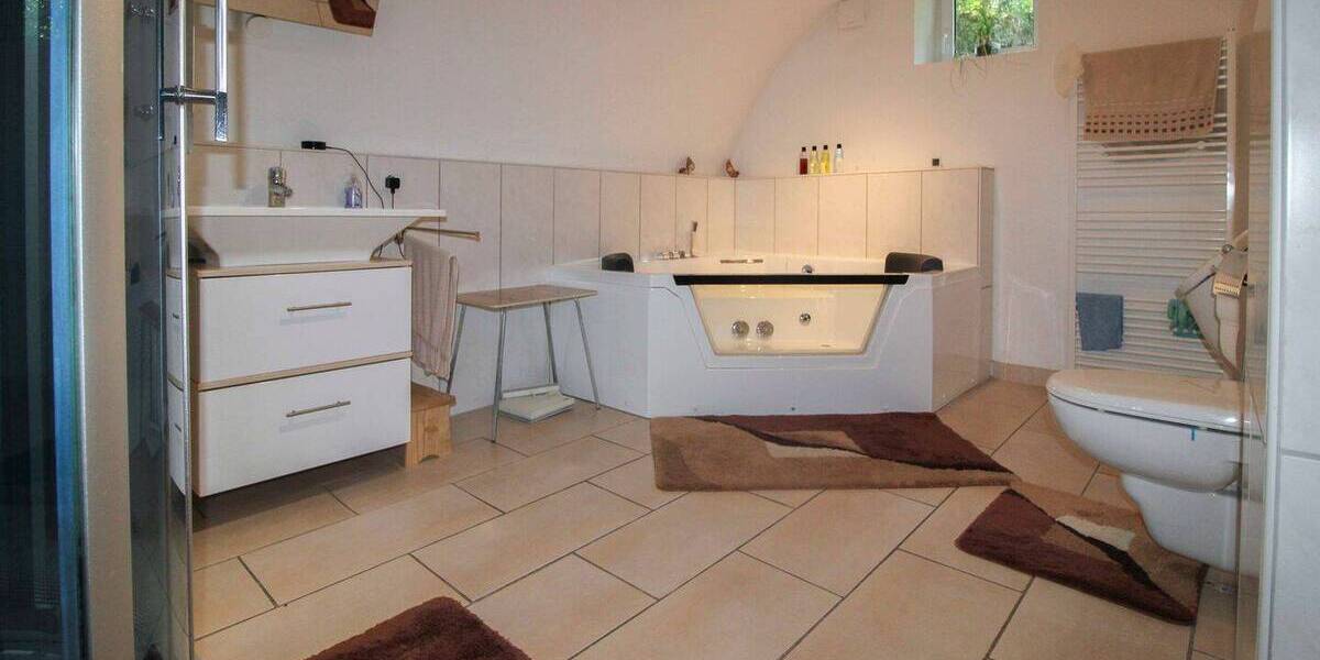 Einfamilienhaus Albstadt Ebingen - 9 Zimmer, 180 m&sup2;, 219.000&euro; | Angebot:26909485