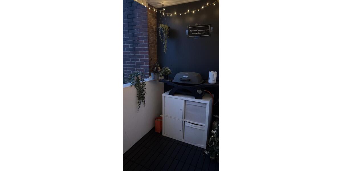 Dachgeschoßwohnung Bremerhaven Schiffdorferdamm - 4 Zimmer, 78 m&sup2;, 530&euro; | Angebot:25426762