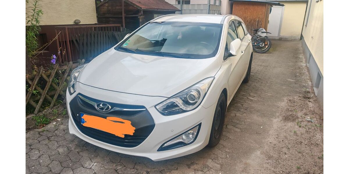 Hyundai i40 199.999 km 6.400 &euro; Bensheim 64625