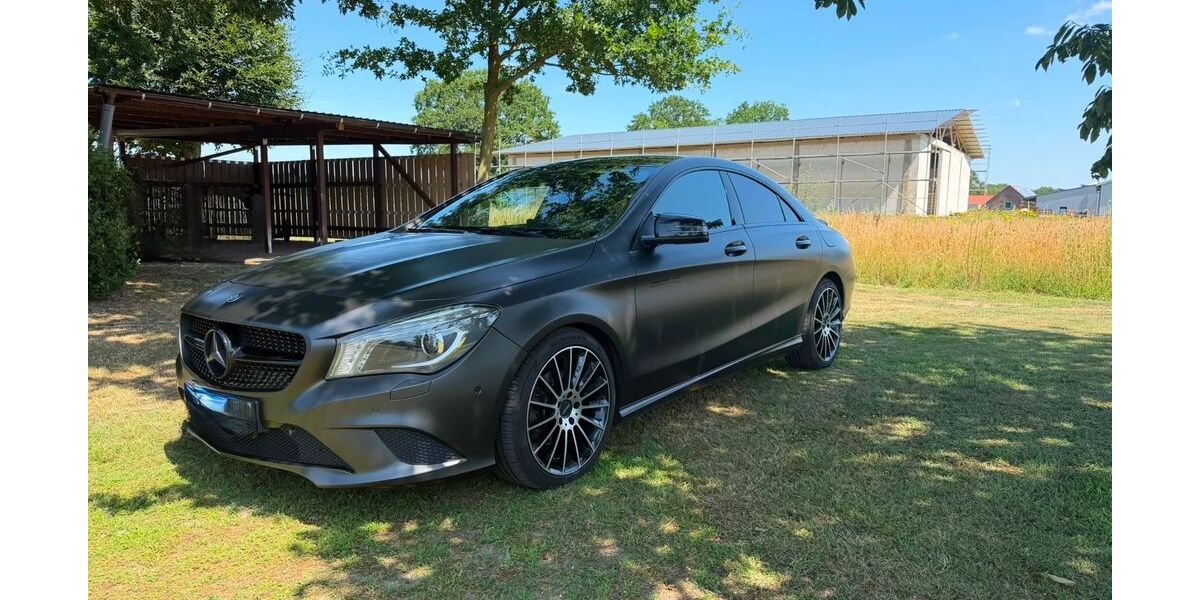 Mercedes-Benz CLA 220 216.551 km 12.850 &euro; Vrees 49757