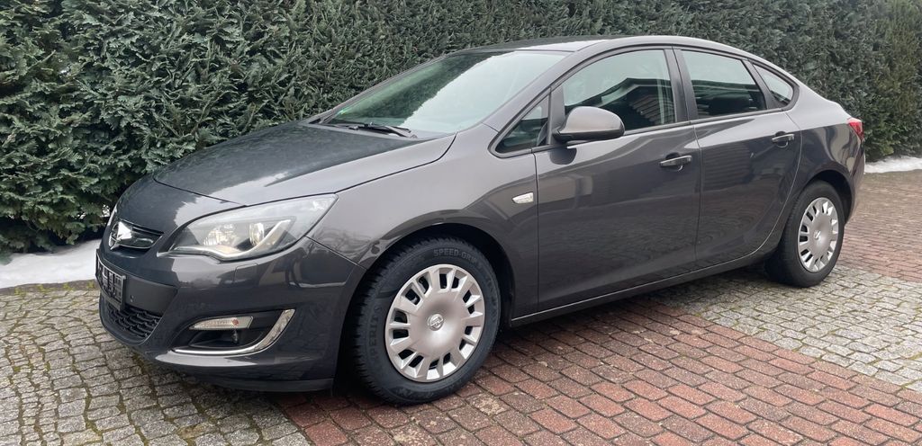 Opel Astra 90.000 km 5.899 &euro; Weißwasser 02943